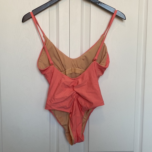 J CREW Swimsuit Size 4 NEW Pink One Piece Bathing Suit Cheeky Swimwear Summer - Picture 2 of 4